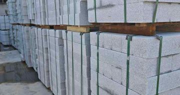 张家界芝麻白路牙石，路侧石