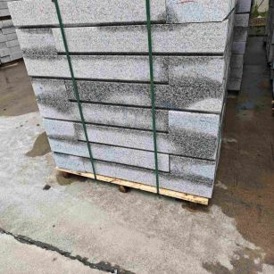 张家界芙蓉白路牙石，马路牙子