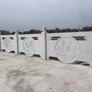 张家界芝麻白河道栏杆 石材栏杆