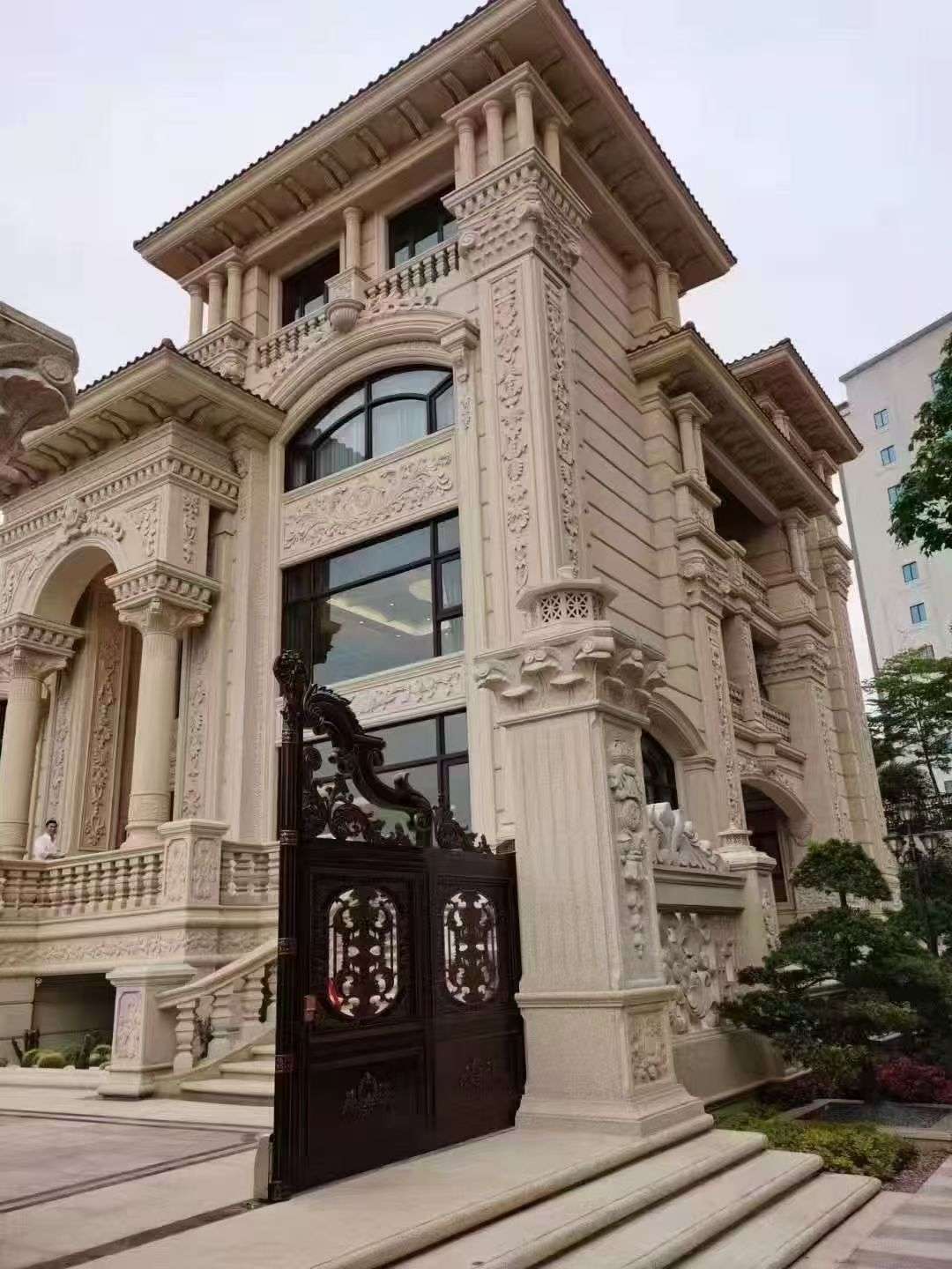 张家界黄金麻别墅外墙异形定制