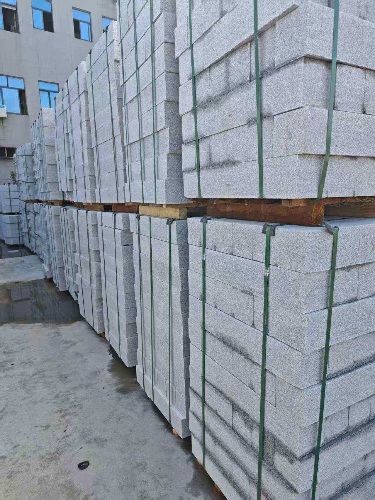 张家界芝麻白路牙石，路侧石