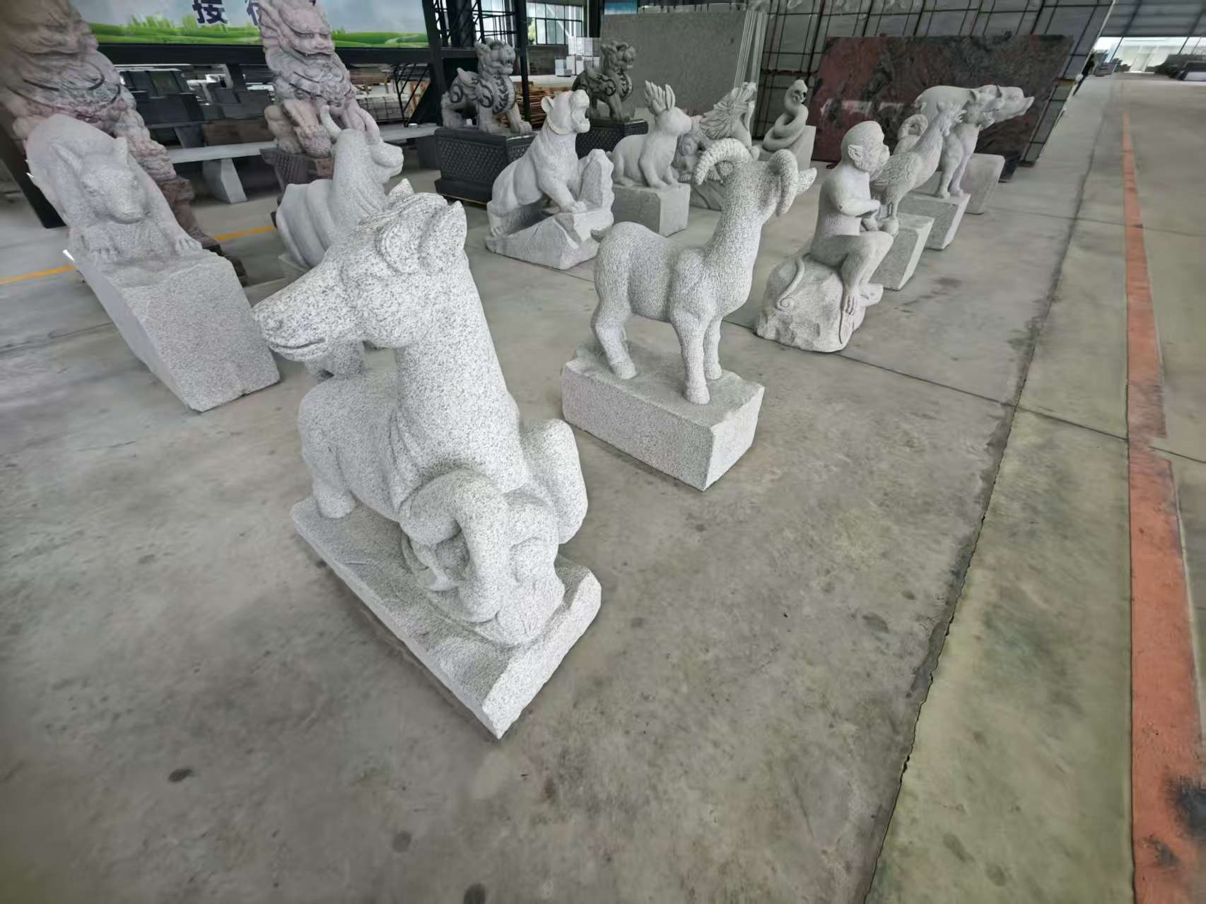 张家界芝麻白雕刻 十二生肖 异形雕刻